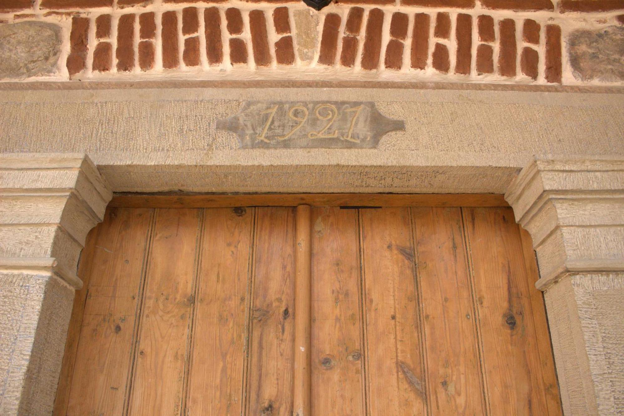 Domus *